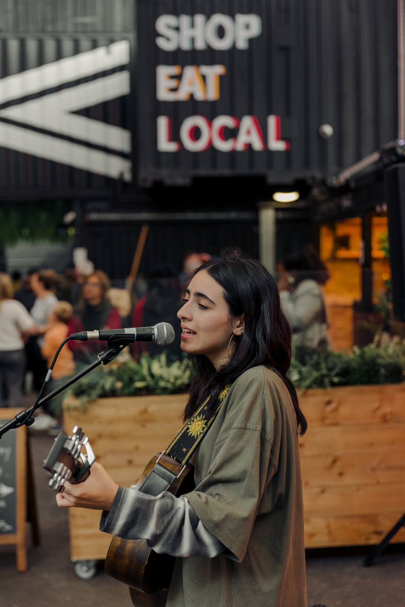Performer at Market Lates