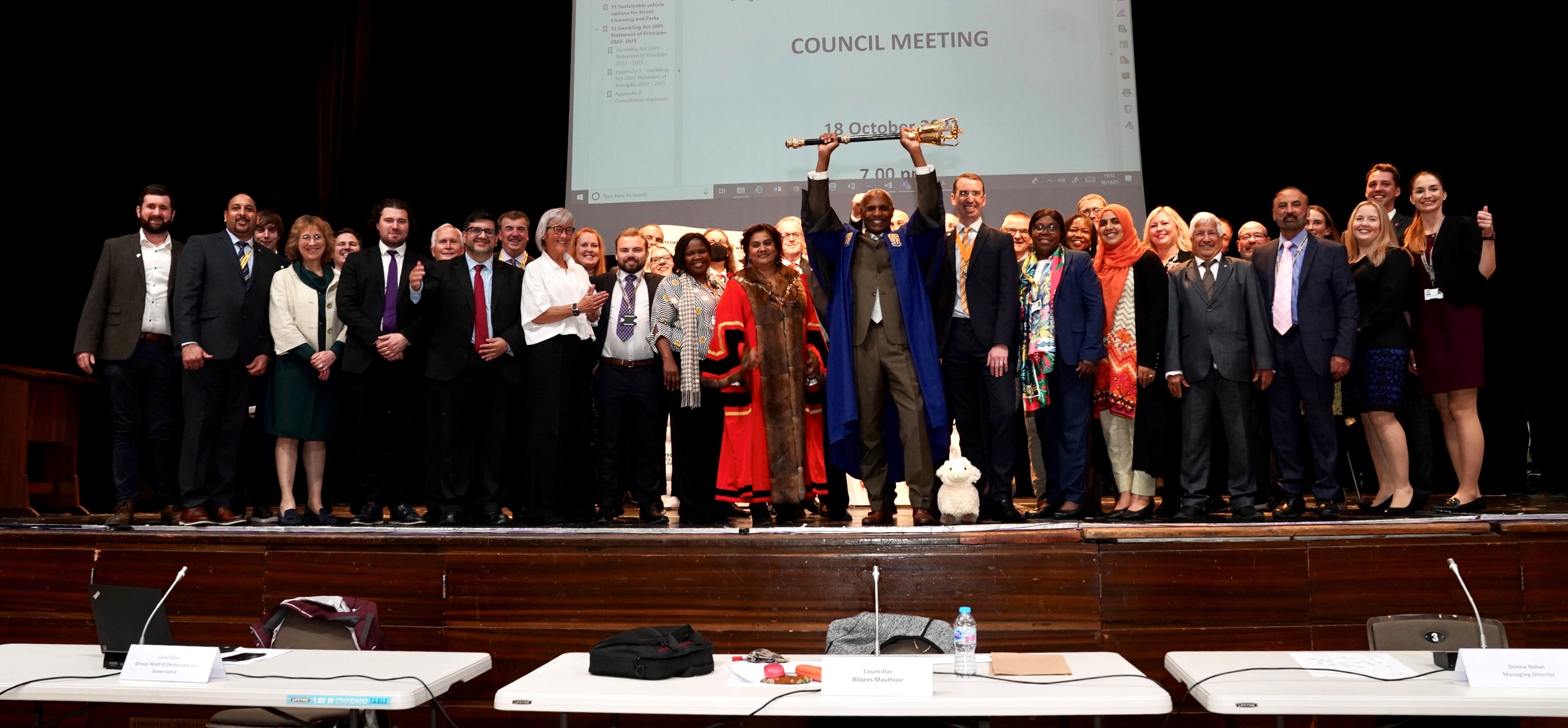 Luther Blissett at Freeman Ceremony with Councillors