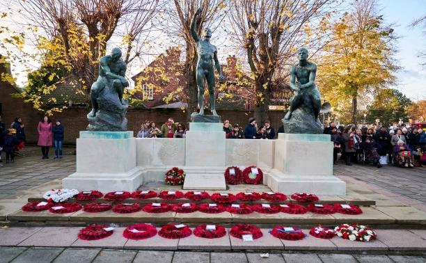 Watford's Remembrance Service at Peace War Memorial