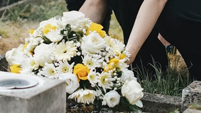 Tracing a grave
